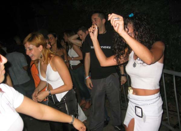 Image 20 of 50  -  44 kB