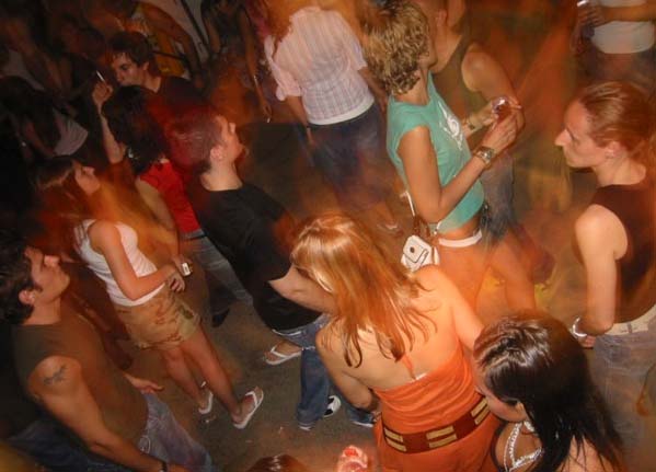 Image 21 of 50  -  47 kB