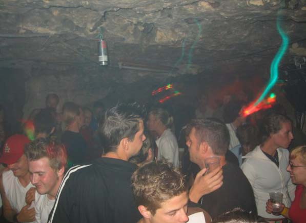 Image 46 of 50  -  38 kB